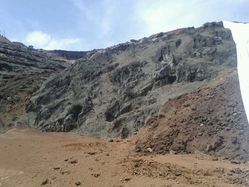 壩坡防浪護坡土工膜施工過程 土工膜價格貴嗎？